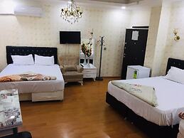 Deluxe Royal Apart