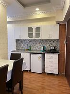 Deluxe Royal Apart