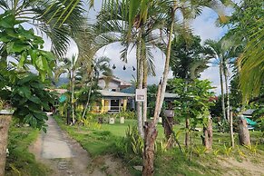 Summer Homes Beach Front Resort and Cottages Port Barton