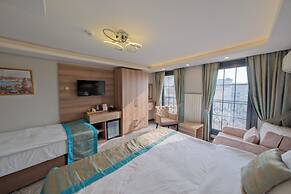 Grand Kavi Hotel