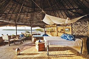 Mikes Camp Kiwayu