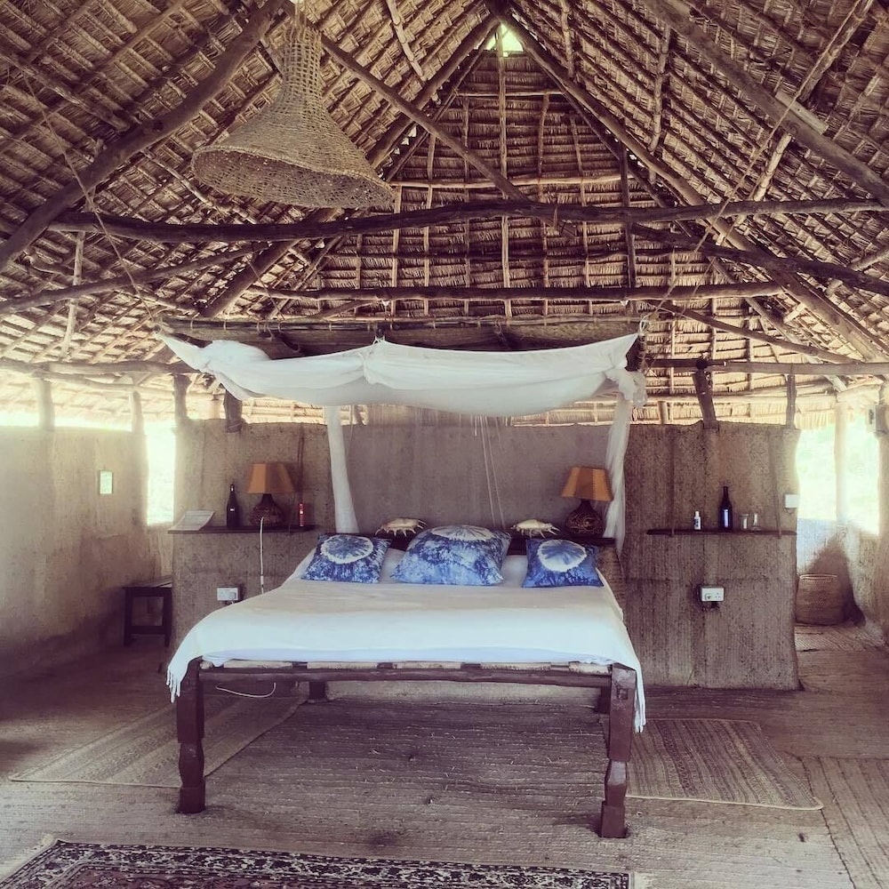 Mikes Camp Kiwayu