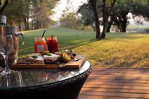 Kayova River Lodge