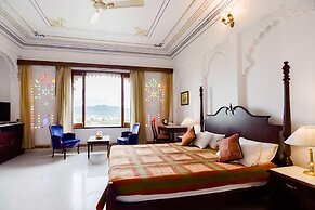 Hotel Raj Kuber