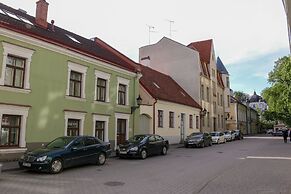 Old Town Library Deluxe Tartu Home Apt.