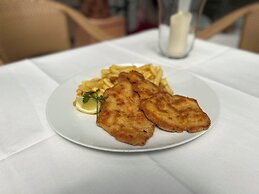Hotel Restaurant Kaiserstuehler Hof