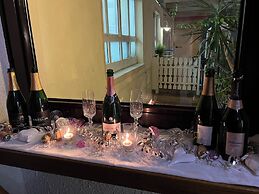Hotel Restaurant Kaiserstuehler Hof