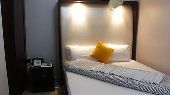 Tripplex Hotel