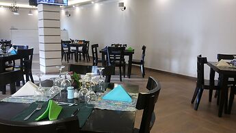 Tripplex Hotel