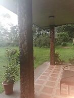 Hotel Vale's