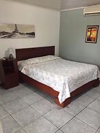 Hotel Vale's