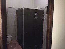 Hotel Vale's