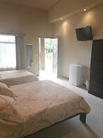 Hotel Vale's