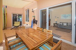 Coral Sands #6 2 Bedroom Condo by RedAwning