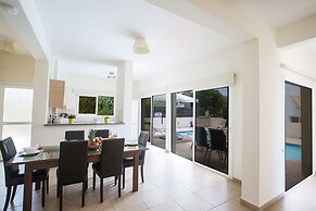 Beautiful Villa With Private Pool, Protaras Villa 1258