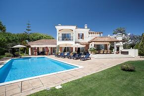 Villa in Quinta do Lago Resort 1055
