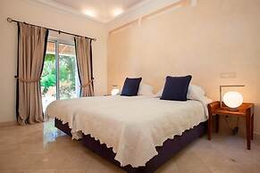 Villa in Quinta do Lago Resort 1055