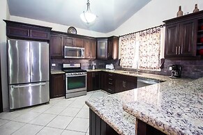 New! 6 Bedroom Ocean View