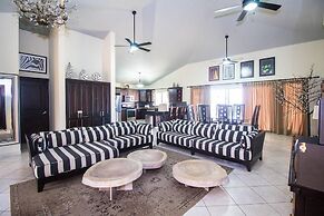 New! 6 Bedroom Ocean View