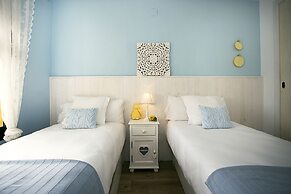 Heavenly & Ocean Blue Apartment
