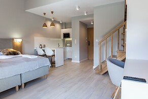 Royal Hill Residence