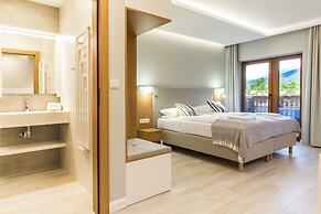 Royal Hill Residence