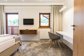 Royal Hill Residence
