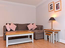 Stagedoor Apartment