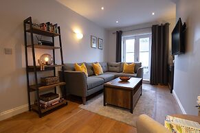 Silverdale Mews