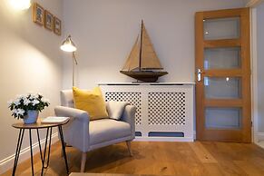 Silverdale Mews