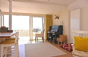 Pevensey Beach Retreat