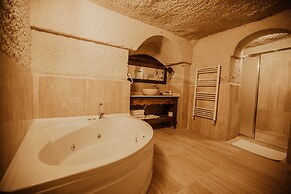 Kismet Cave Mansion