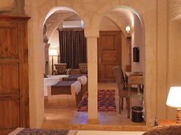 Kismet Cave Mansion