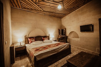 Kismet Cave Mansion