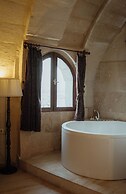 Kismet Cave Mansion