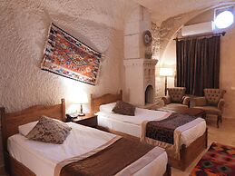 Kismet Cave Mansion