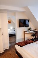 Central Hotel Garni