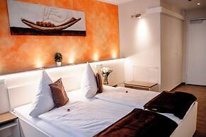 Central Hotel Garni