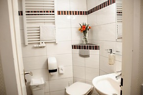 Central Hotel Garni