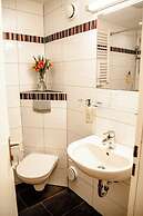 Central Hotel Garni