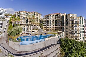 Vila Formosa I by An Island Apart
