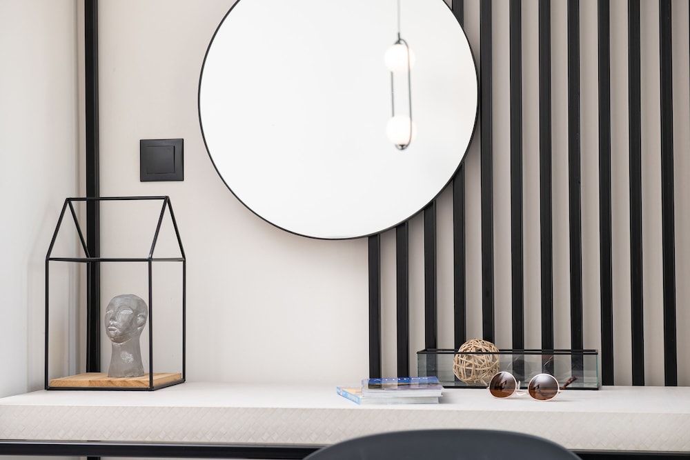 Enattica Suites