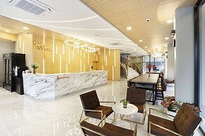 Moose Hotel Chiangmai