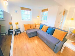 Seaside Cottage With Parking