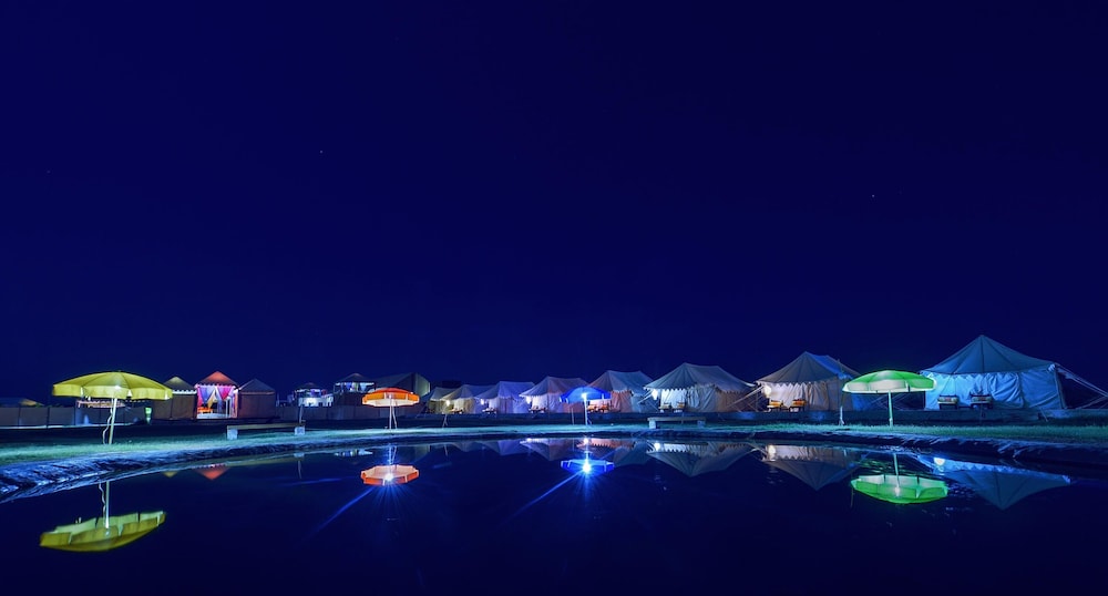 Camp e Khas