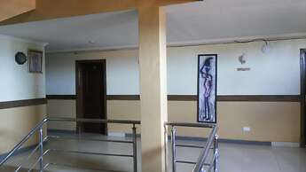 Palema Crown Hotel
