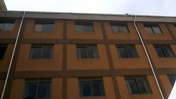 Palema Crown Hotel