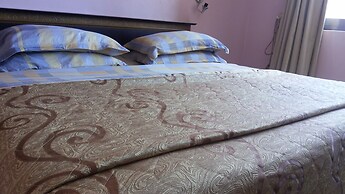 Palema Crown Hotel