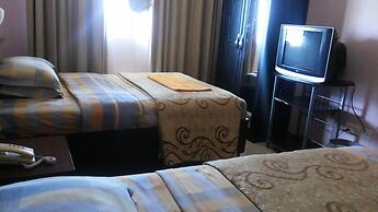 Palema Crown Hotel