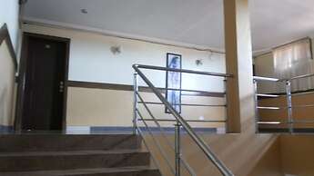 Palema Crown Hotel